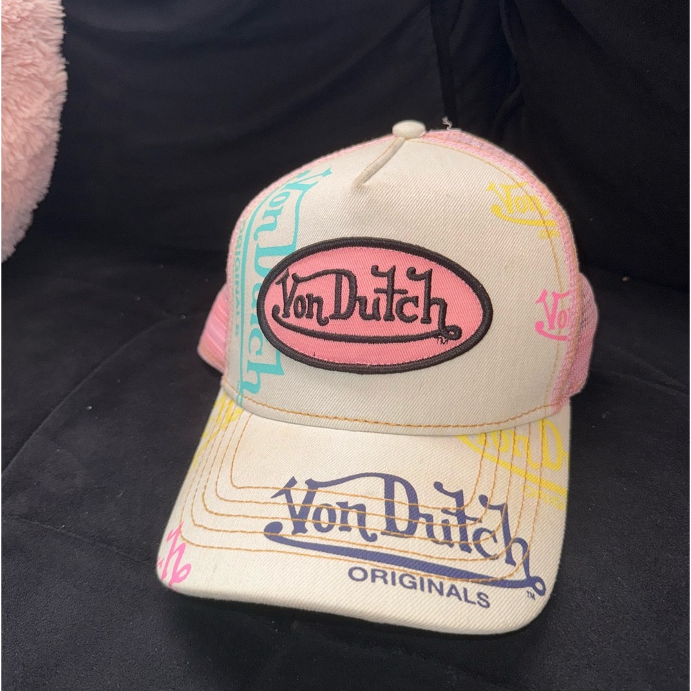 VON DUTCH Trucker Hat 🩷